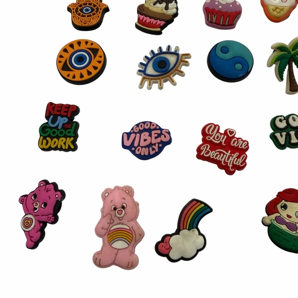 Large Jibbitz Charm Lot Crocs Shoe Charms Rainbow Food Animals Good Vibes - Picture 9 of 16